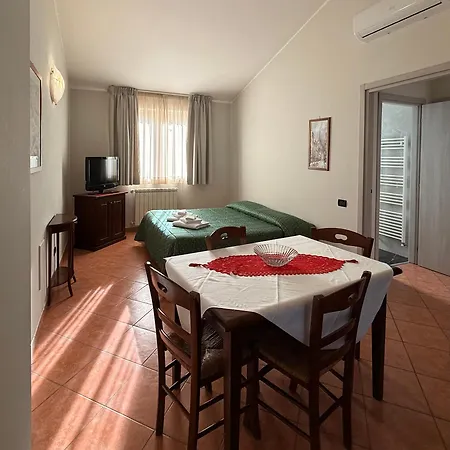 Aparthotel Fiocchi Arrone
